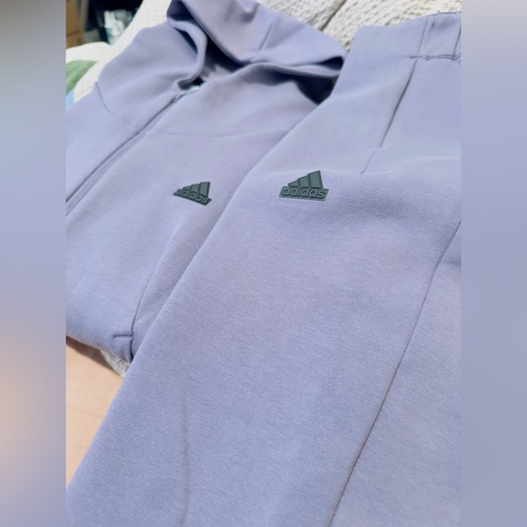 SALE! ADIDAS Purple FULL-ZIP HOODIE + Sweatpants - Picture 3 of 3
